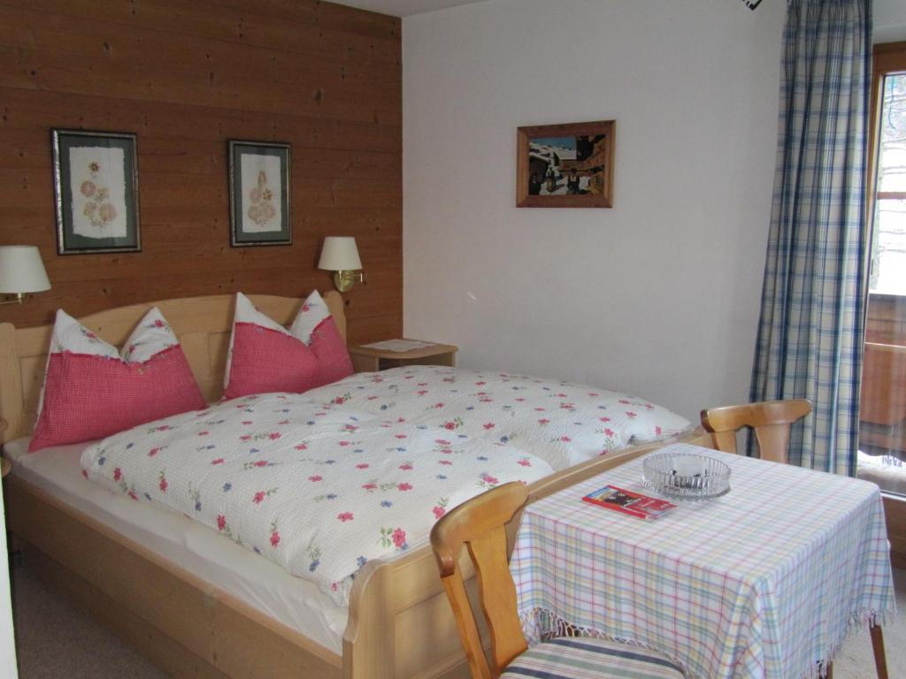 Haus Friedl Hotel Kitzbuhel Room photo