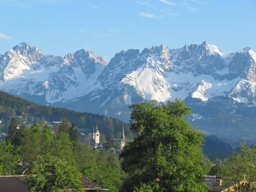 Haus Friedl Hotel Kitzbuhel Exterior photo